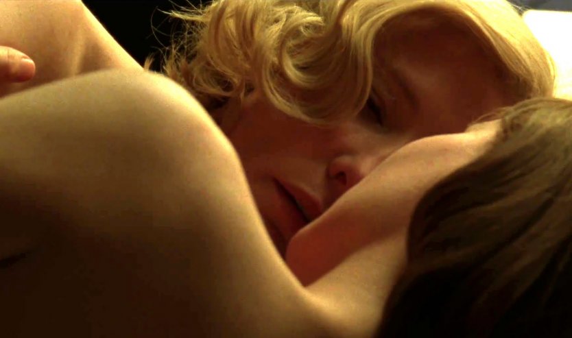 Лиза Бреннер эротические сцены