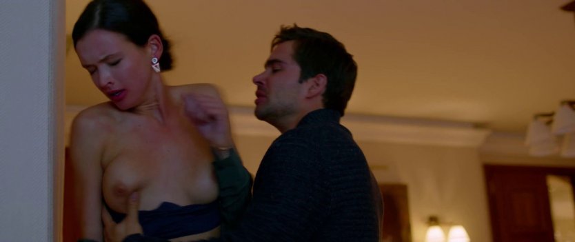 Паулина Андреева голая Саранча