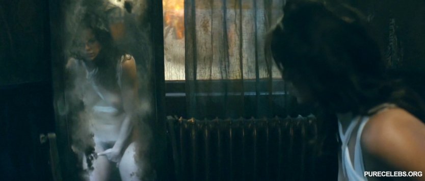 Мишель Родригес Томбой голая