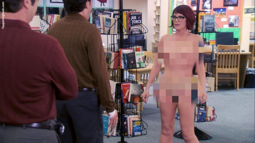 Naked Megan Mullally in Parks and Recreation ANCENSORED