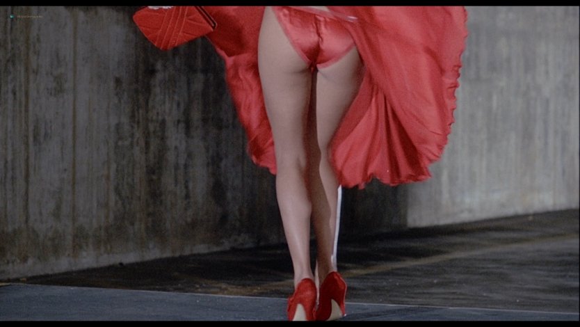 Женщина в Красном фильм 1984 ню