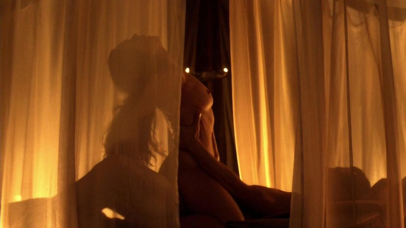 Полина Максимова фильм 2018 без меня сиськи