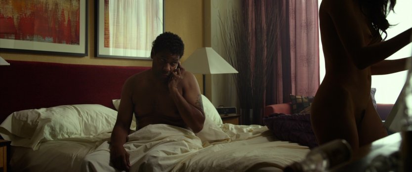 Надин Веласкес голая гиф