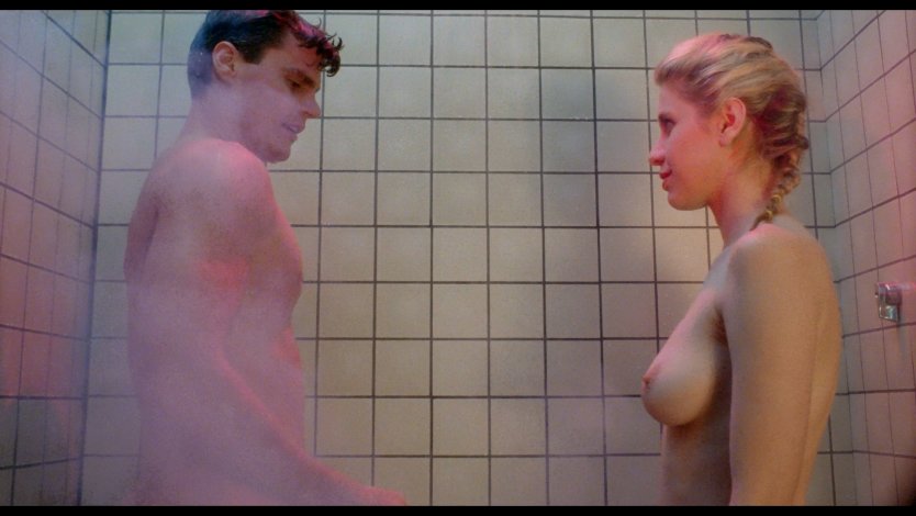 Элизабет Кайтан сиськи