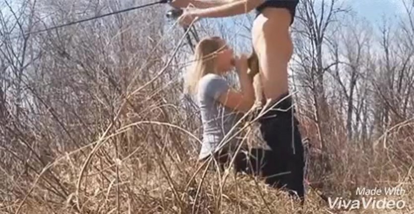 Девушки на рыбалке отсос