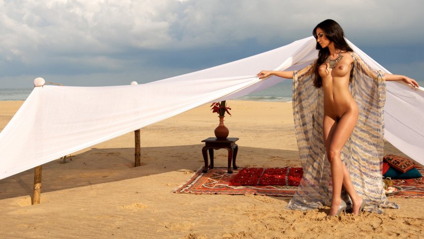 Голые восточные женщины