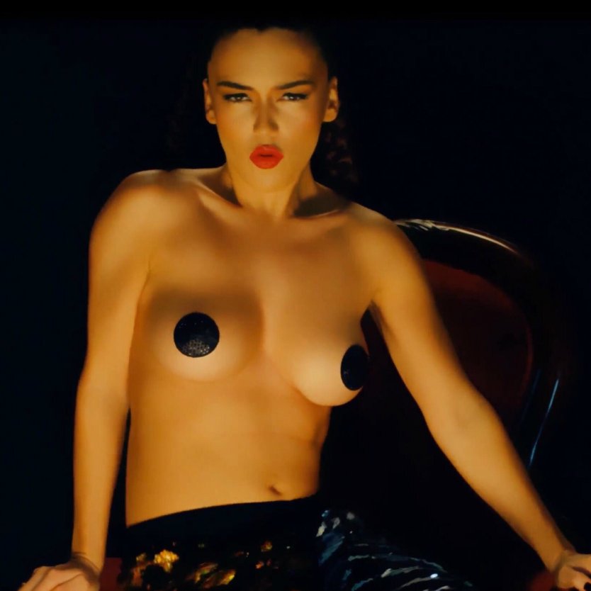 Молли Ольга Серябкина голая