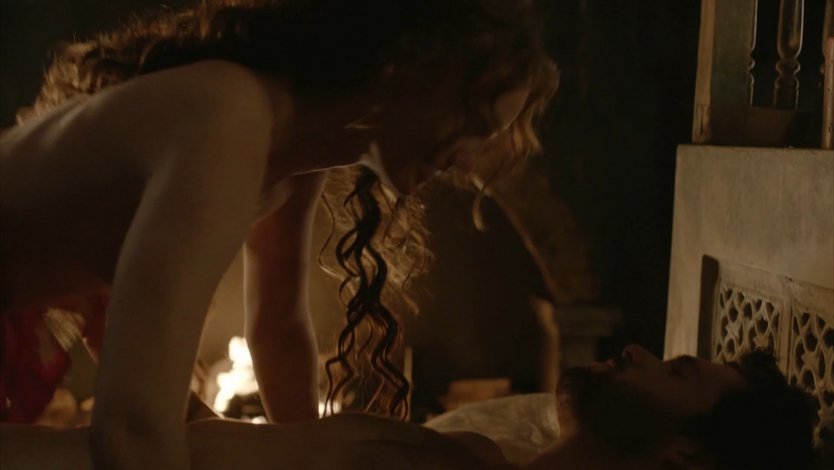 Голая Лара Пульвер из сериала демоны да Винчи