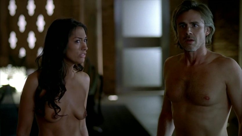 Голая Лара Пульвер из сериала демоны да Винчи