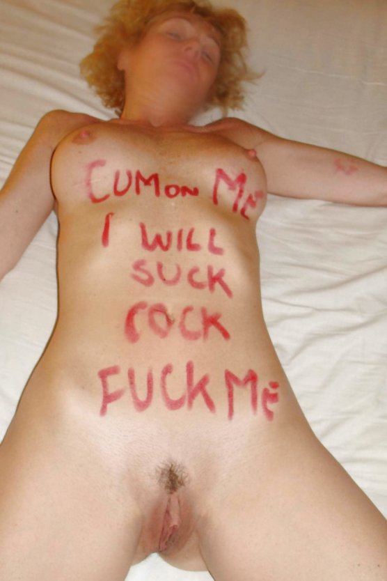 Унизительные надписи на голом женском теле