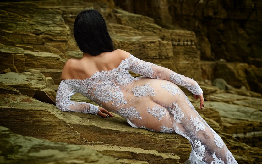 Голые порнозвезды мокрые