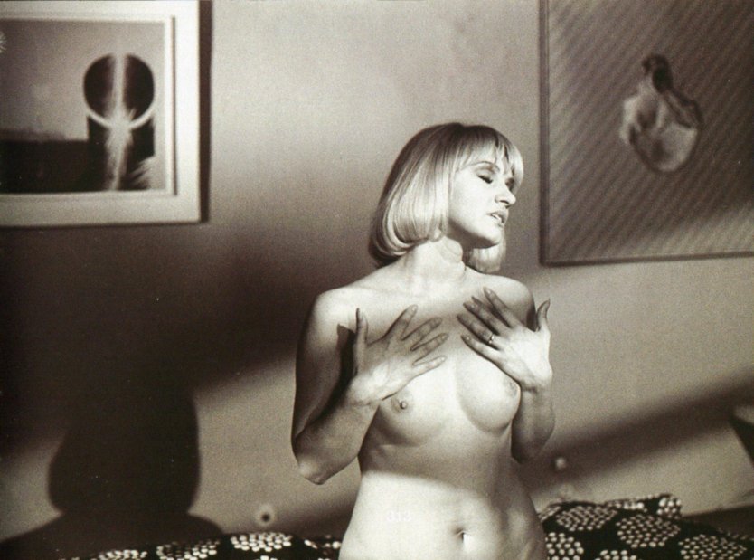 Кармен Эджого голая в фильме