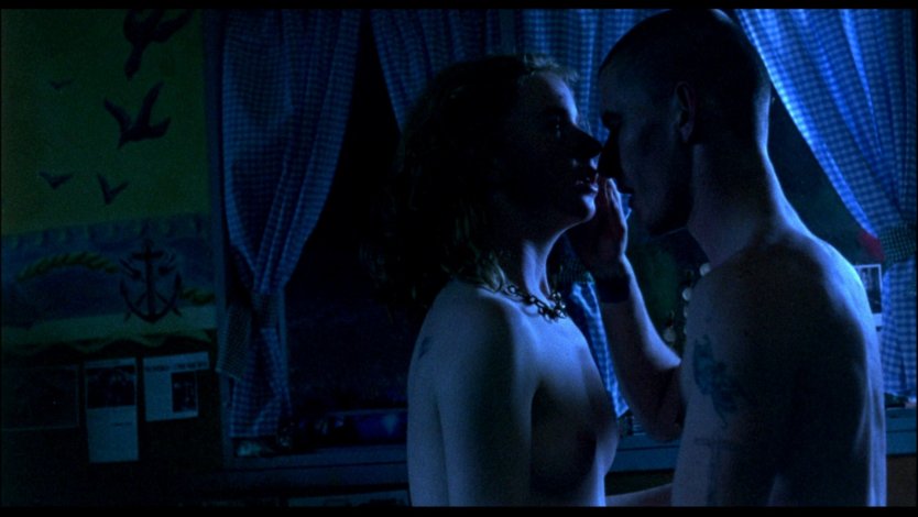 Жаклин Маккензи постельная сцена