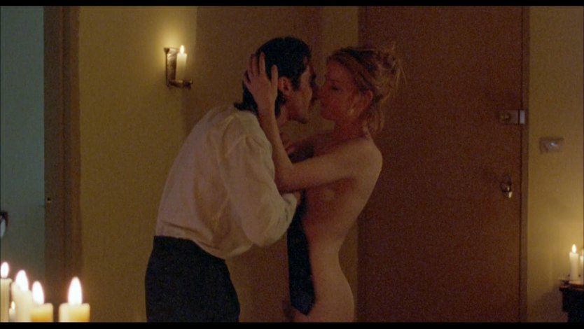 Жаклин Маккензи сиськи