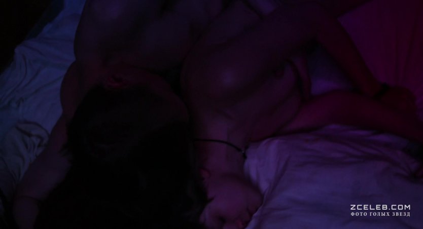 Голая Седокова без трусов