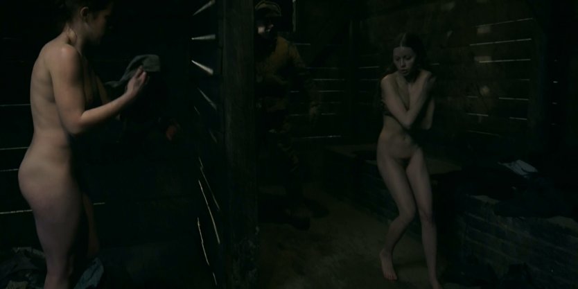 Лаура Пицхелаури голая