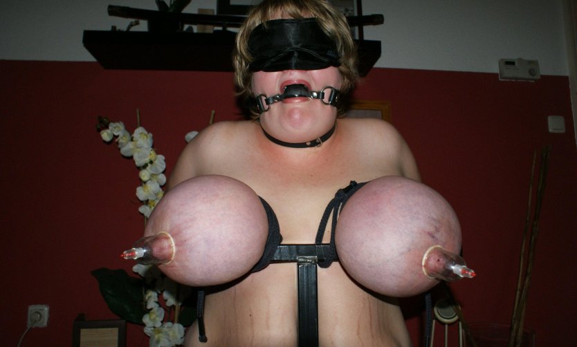 Связанные сиськи зрелых