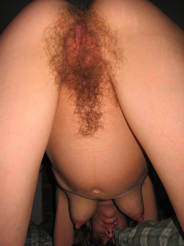 Голая беременная волосатая