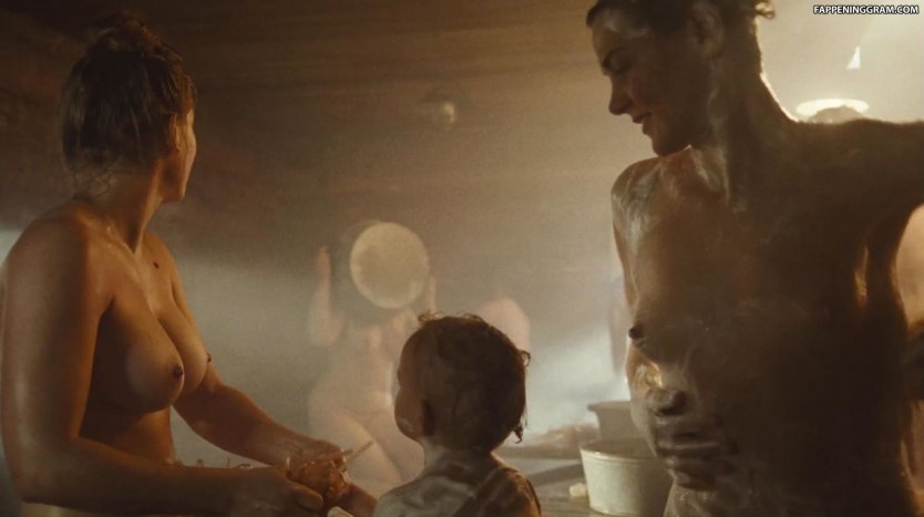 Юлия Пересильд в фильме край постельная сцена