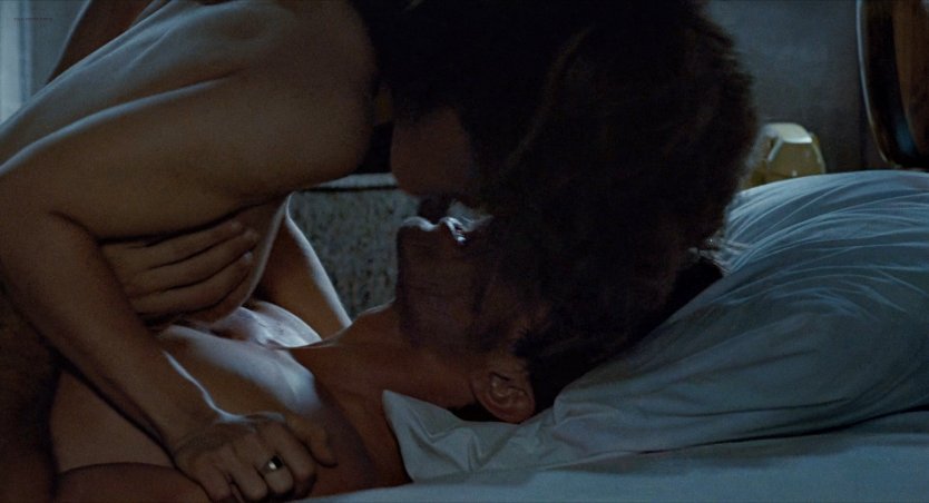 Линда Хэмилтон эротические фото