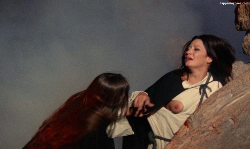 Голая Ирина Гурина на пляже