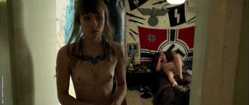 Актриса Алина Ланина ню