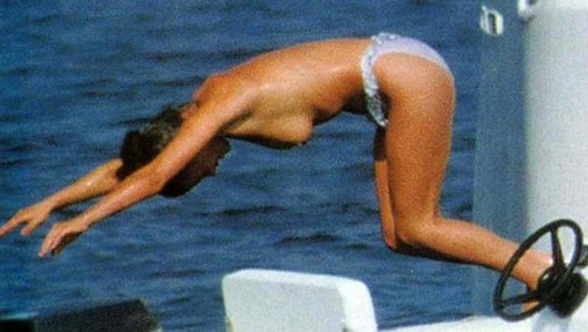 Кэтрин Зета Джонс голая