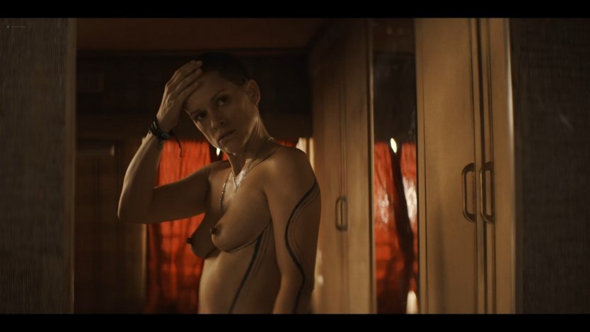 Шарлотта Ле Бон горячие ню