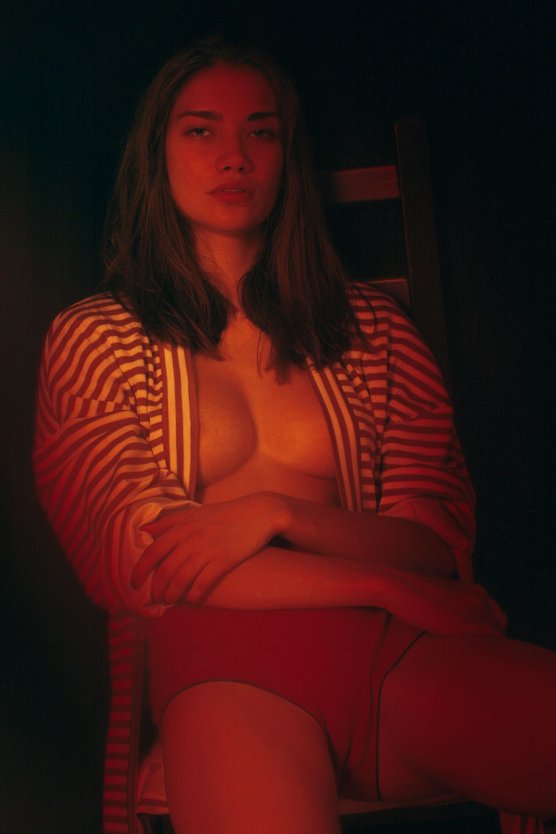 Карина Истомина голая грудь