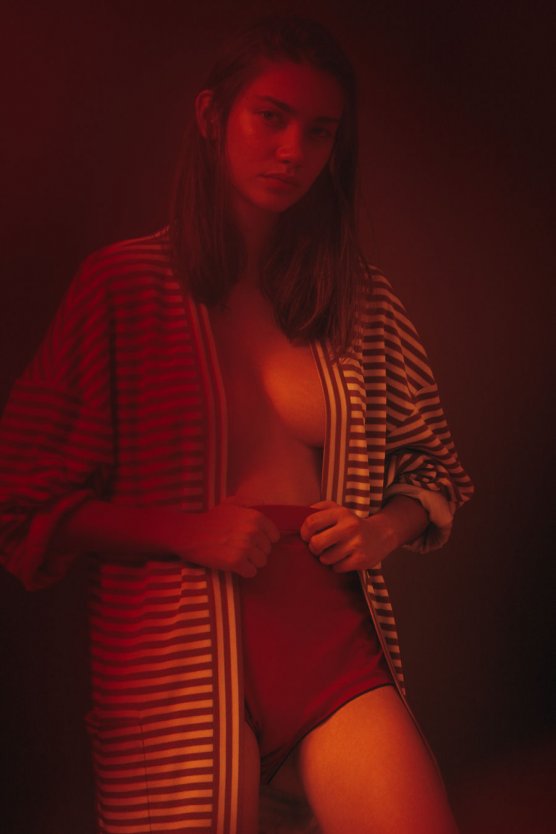 Бояна Крсманович модель голая