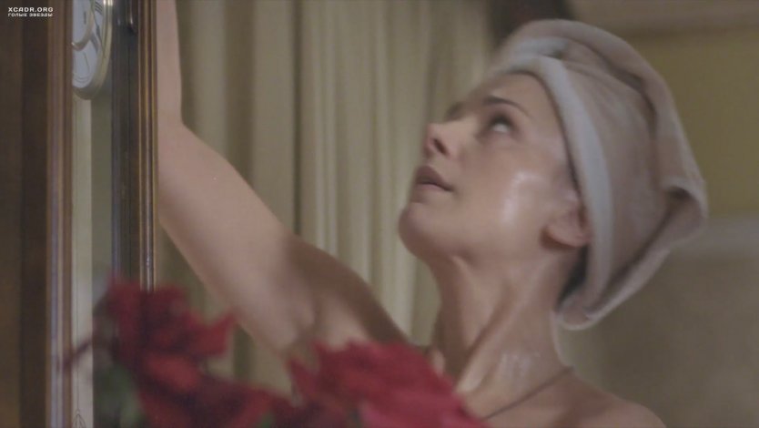 Даниэла Устинова голая