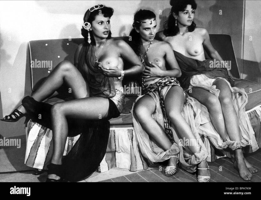 Голая Софи Лорен из журнала плэйбой