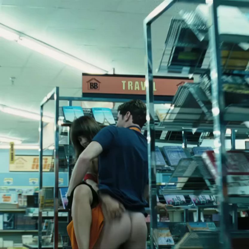 Мина Сувари nude в фильмах