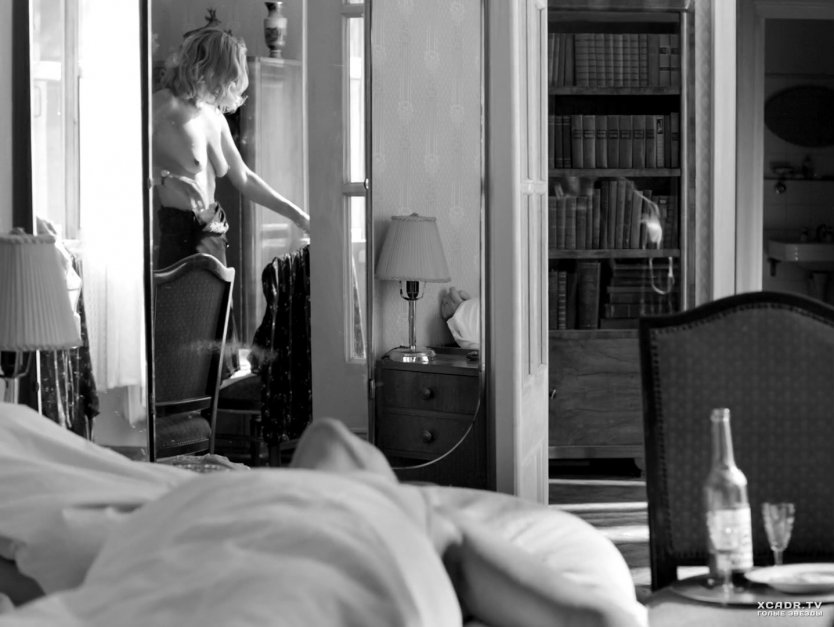 Высоцкая Юлия Высоцкая ню