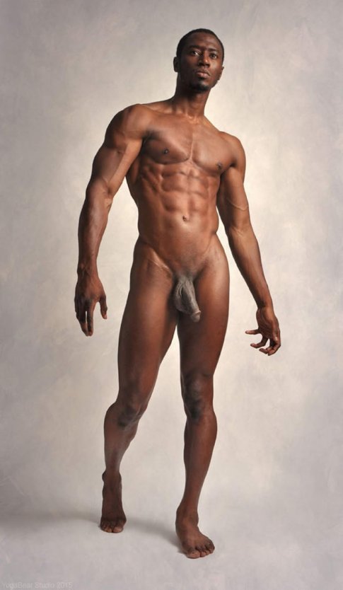 Голый негр в полный рост