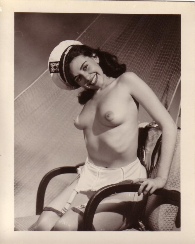 Красивые большие сиськи ретро