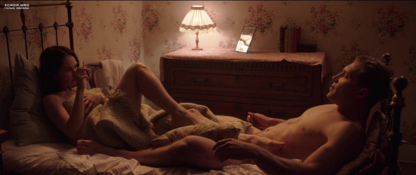 Голая Лили Джеймс (Lily James