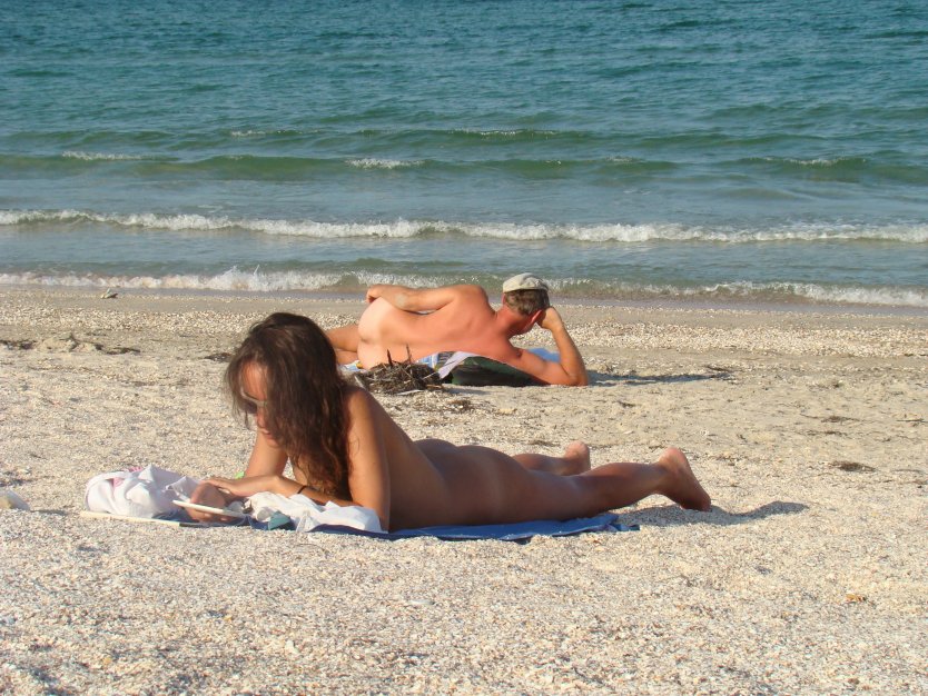 Женщины на нудистких пляжах