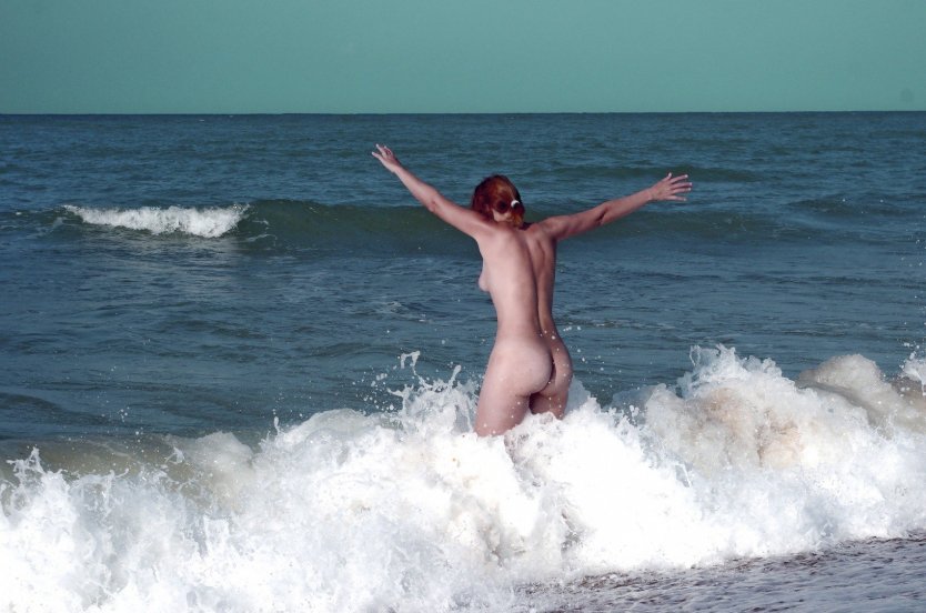 Ебля на нудистких пляжах