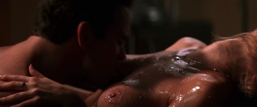 Дениз Ричардс эротические сцены