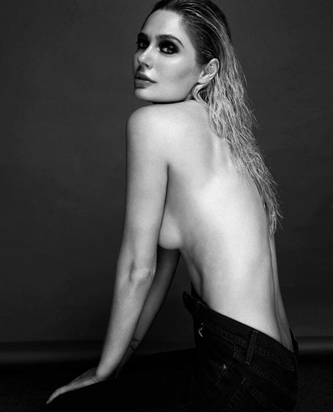 Наталья Рудова голая в фильме Виола Тараканова