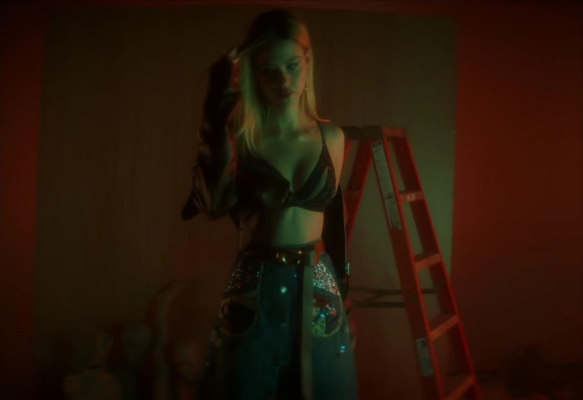 Никола Пельтц трансформеры эпоха истребления