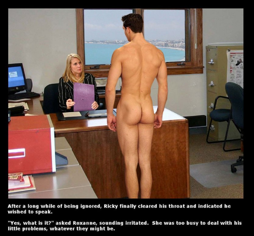 Дамы одетые в офисе с голыми парнями