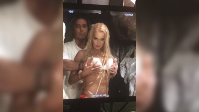 Голая Волочкова на шпагате