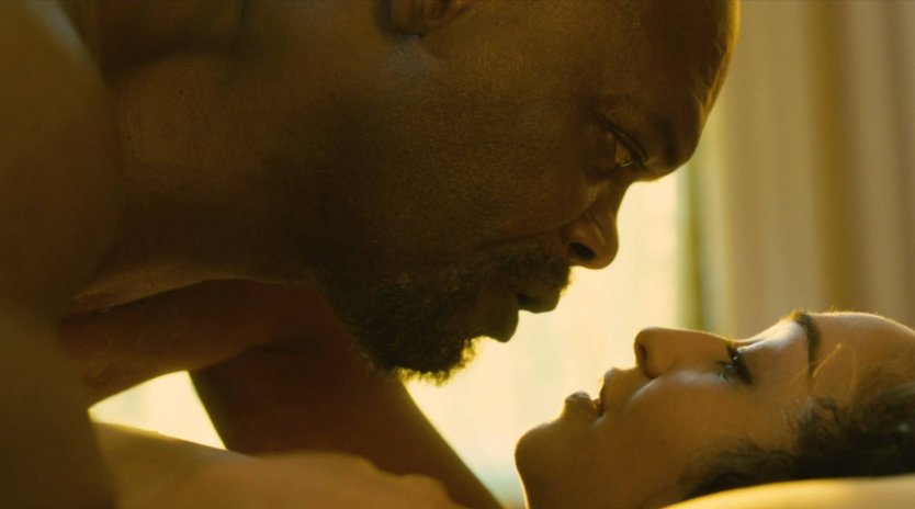 Мэгги Джилленхол секси