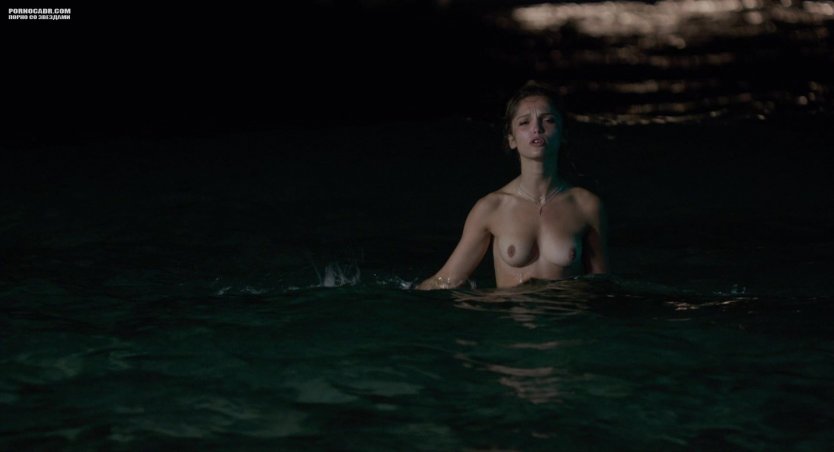 Лола Ле Ланн неловкий момент