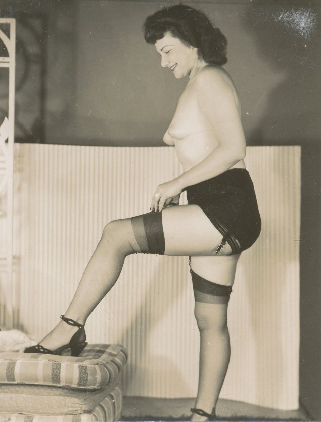 Порнография группа зрелые ретро