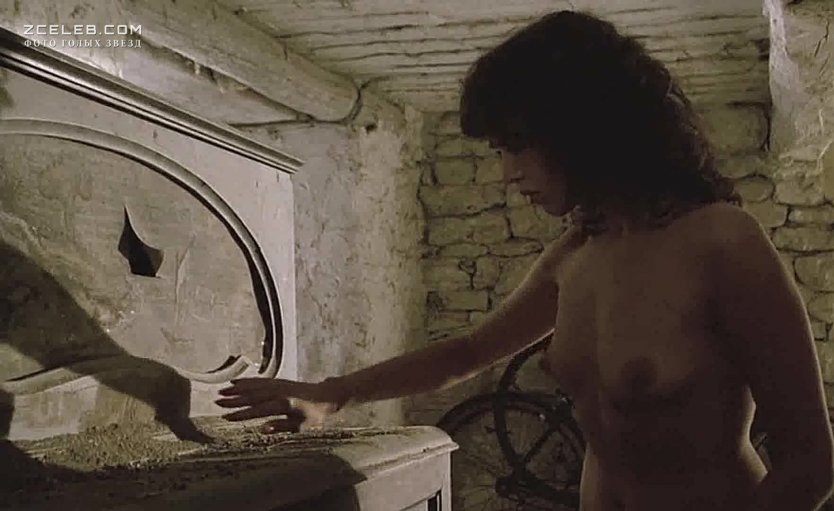 Изабель Аджани голая Убийственное лето