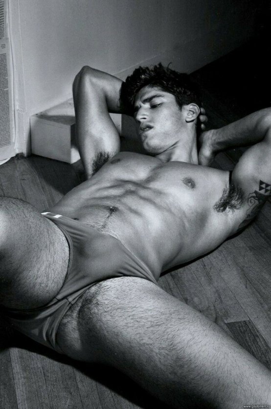 Красивые эротичные парни