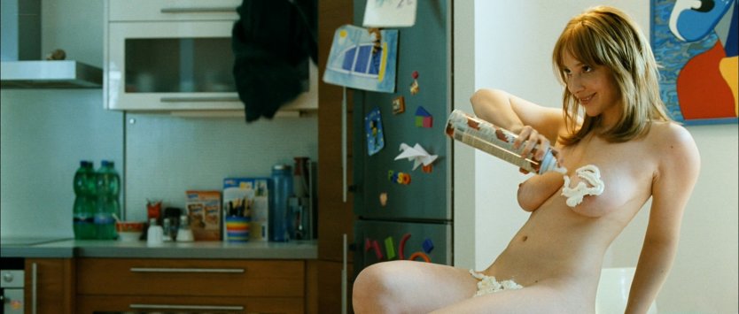 Голая Ольга Кузьмина кухня